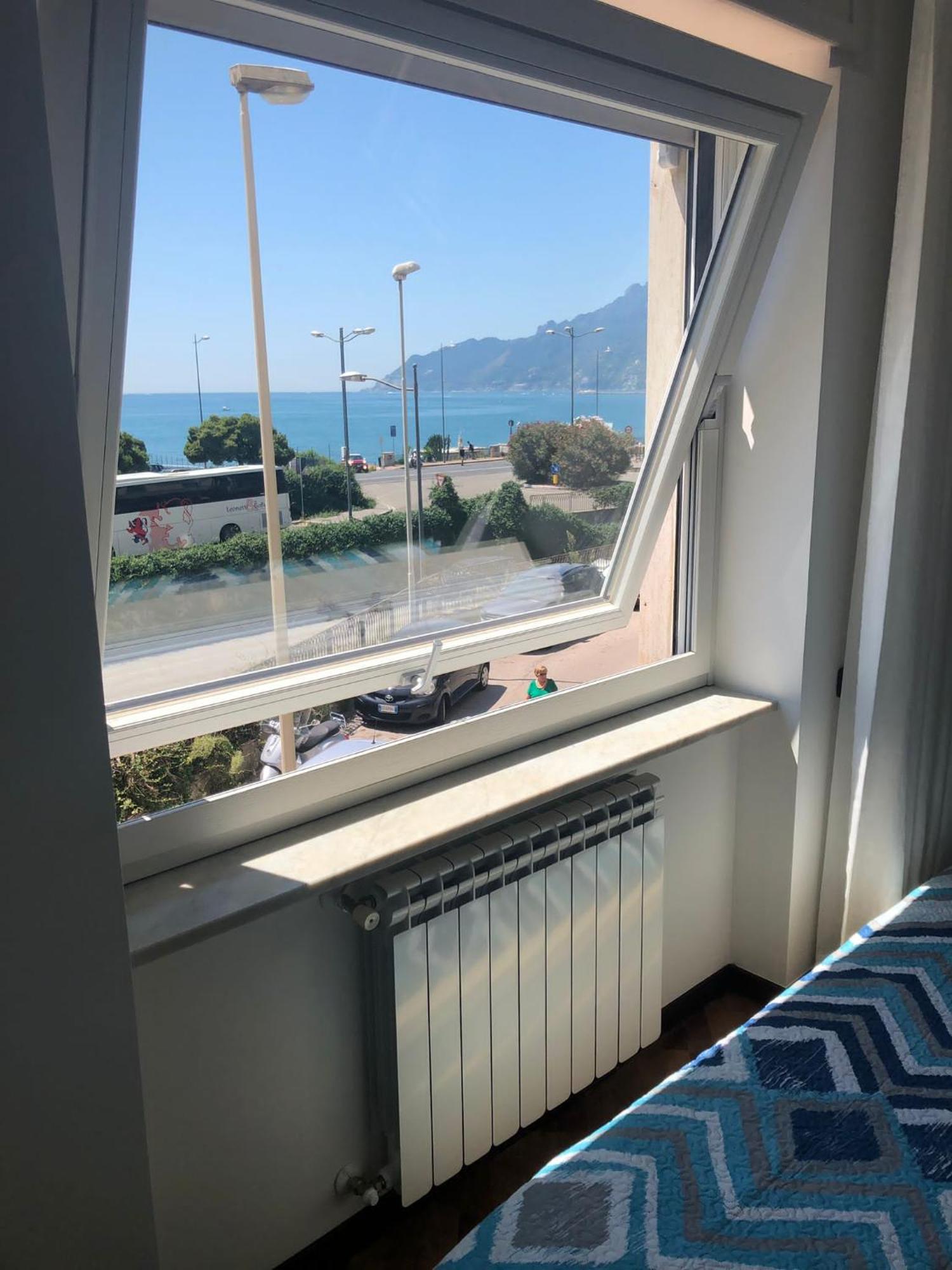 Blue Sea Salerno Hotel Buitenkant foto